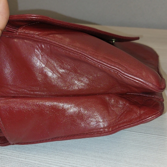 GIMBEL BROTHERS LEATHER CLUTCH - Picture 9 of 10
